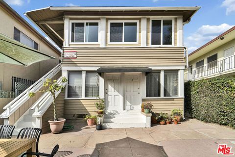 Photo of 23 19th Avenue, Venice, CA 90291 (MLS # 25617141)