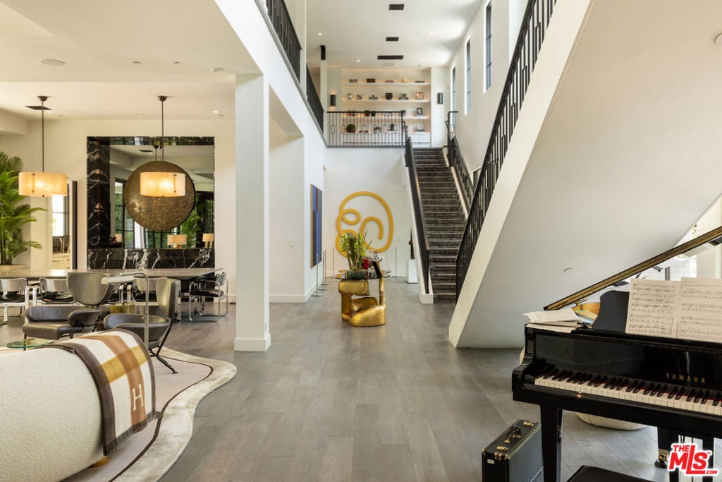 Photo of 1281 Stone Canyon Road, Los Angeles, CA 90077 (MLS # 26869627)