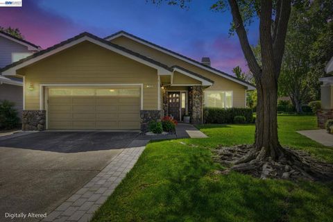 Photo of 7880 La Quinta Ct Ct, Pleasanton, CA 94588 (MLS # 41130296)