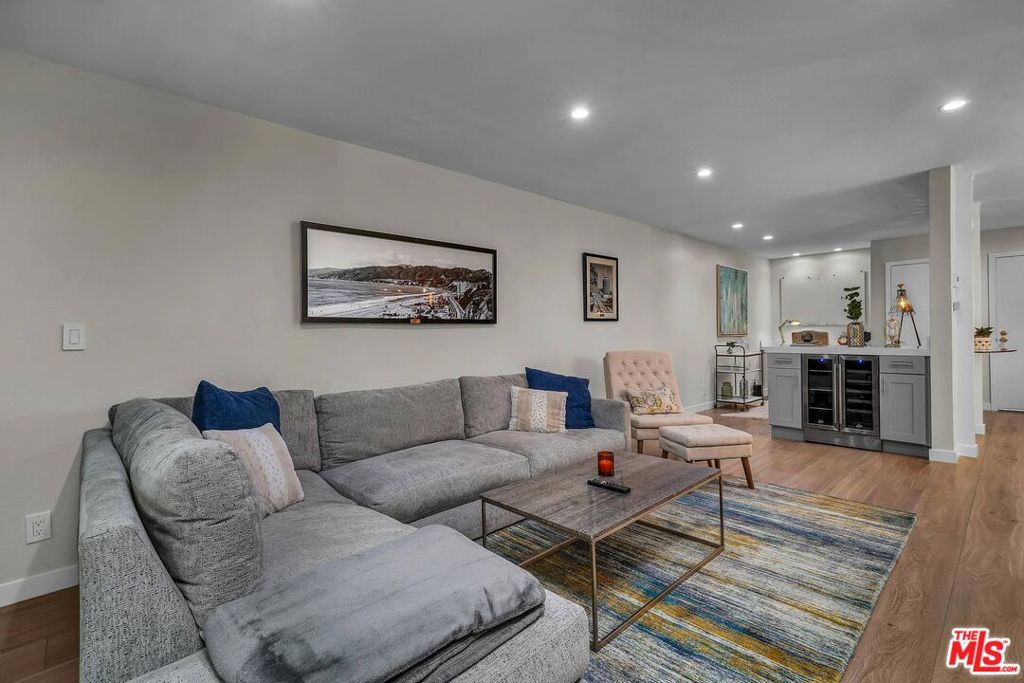 11645 Montana Avenue 107