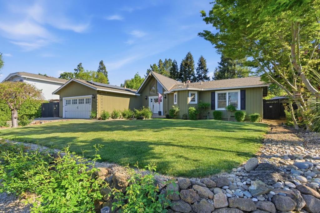 1035 Easy Street