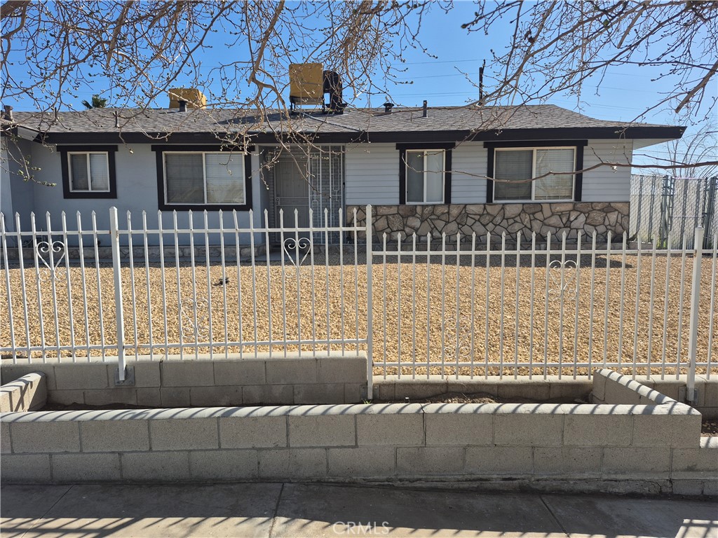 37149 Camarillo