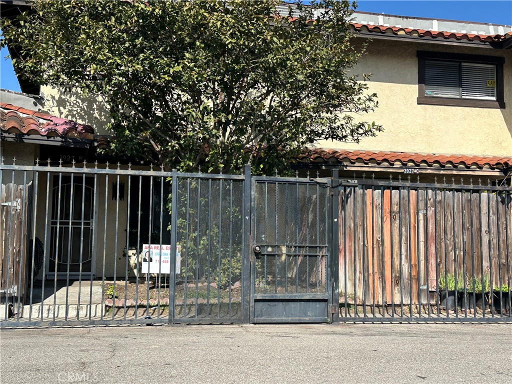 3927 W McFADDEN AVE B