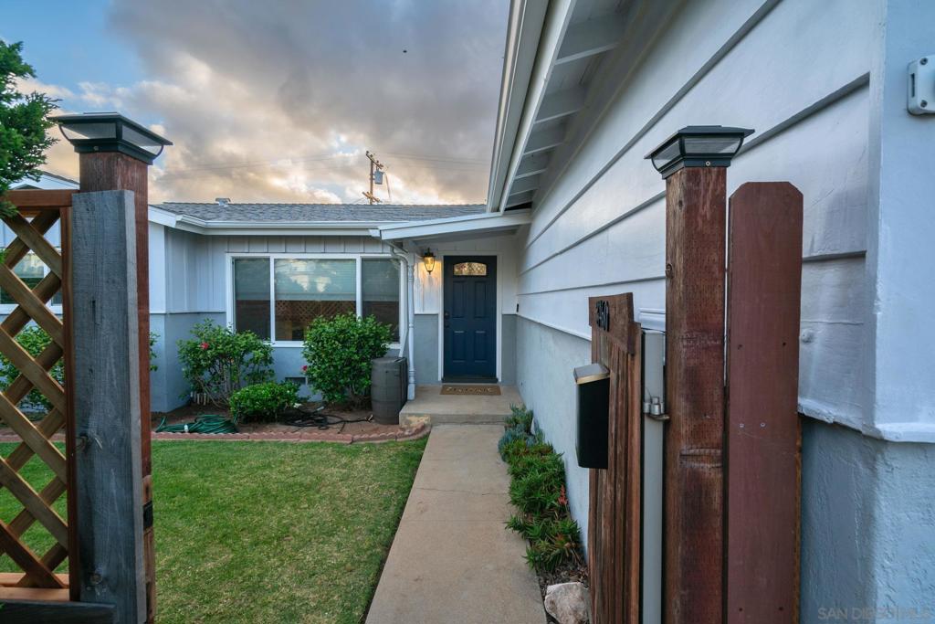 3460 Atlas St.