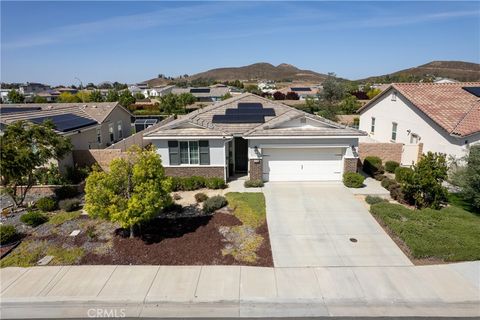 Tiny photo for 31132 Petal Cir, Winchester, CA 92596 (MLS # SW26085781)
