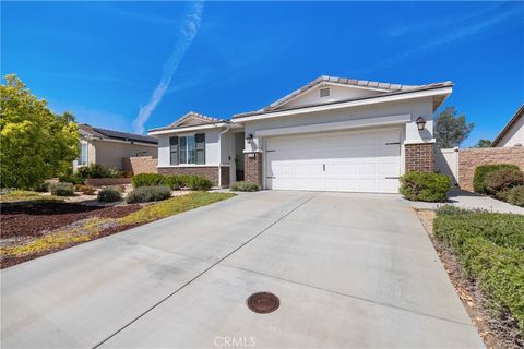 Tiny photo for 31132 Petal Cir, Winchester, CA 92596 (MLS # SW26085781)