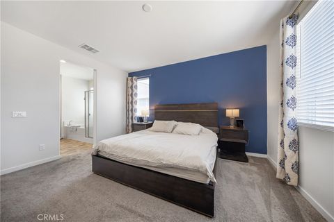 Tiny photo for 31132 Petal Cir, Winchester, CA 92596 (MLS # SW26085781)