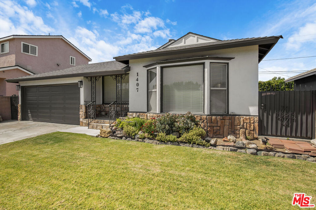 1407 W 138th Street