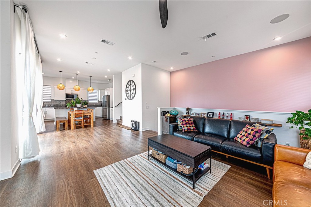 1603 W Cara Drive