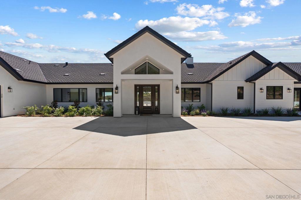5120 Creek Oak Dr