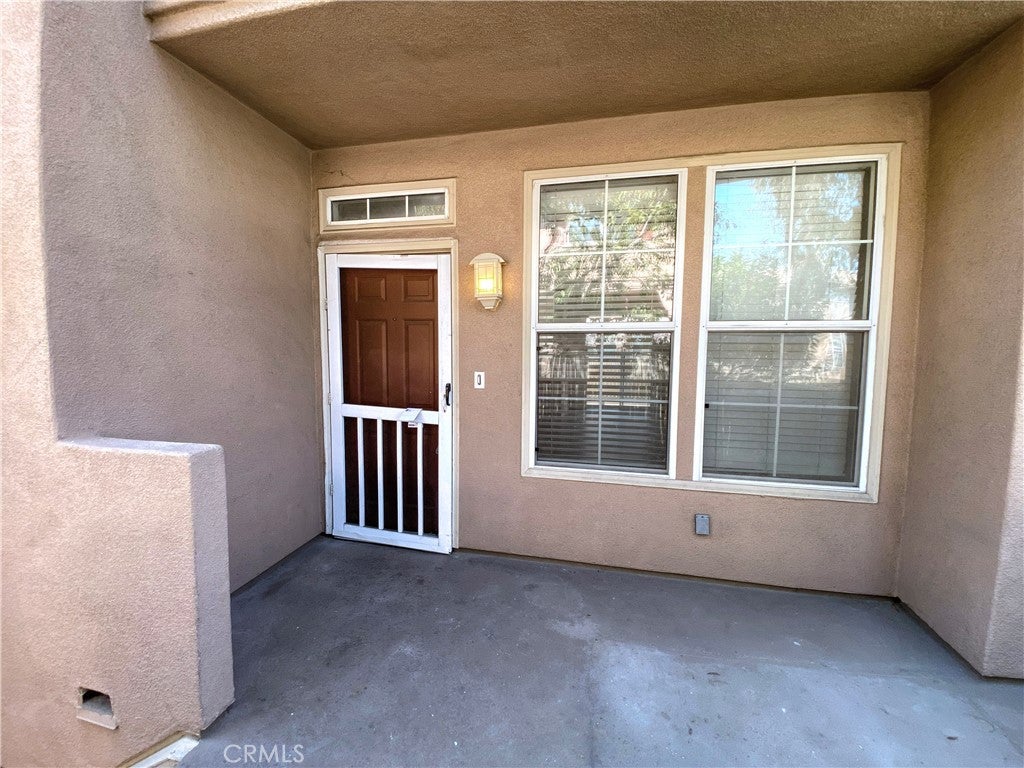 533 W Summerfield Circle