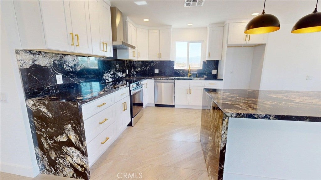 67780 Club House Drive