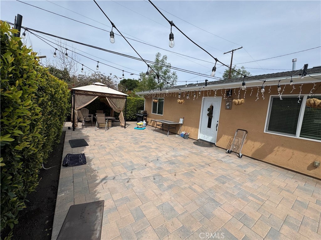 15057 Paddock