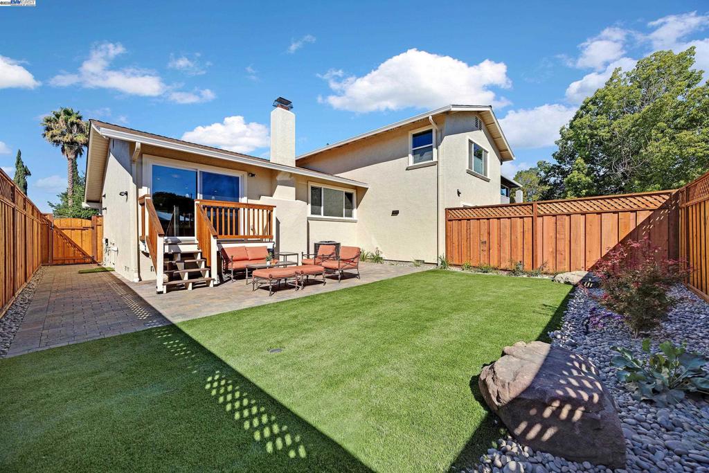 SUNSET WEST - Residential