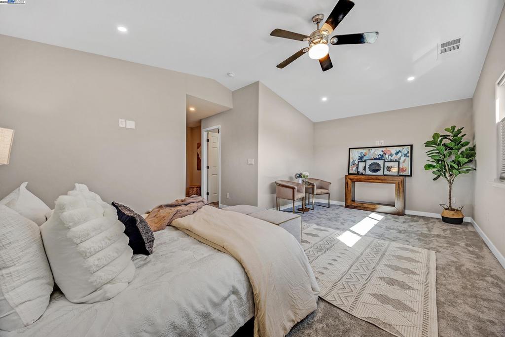 SUNSET WEST - Residential