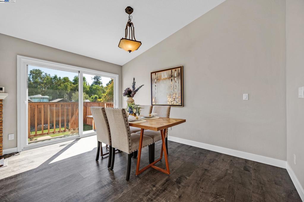 SUNSET WEST - Residential