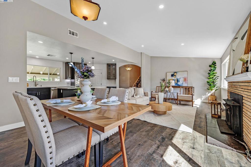 SUNSET WEST - Residential