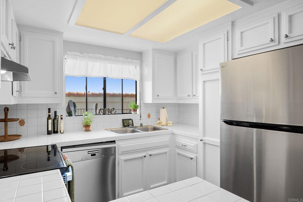 5170 Clairemont Mesa Blvd 27
