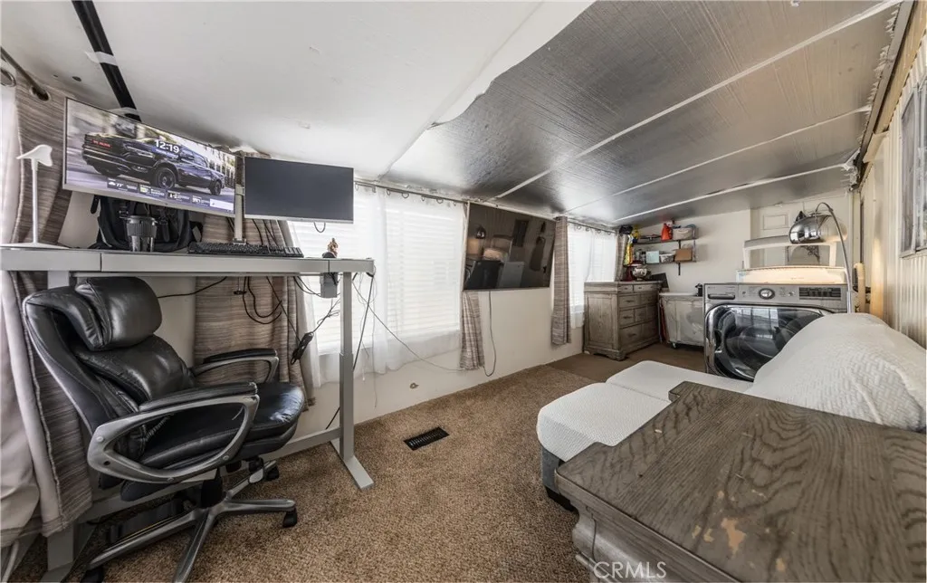 Highland, California 92346, United States, 1 Bedroom Bedrooms, ,1 BathroomBathrooms,Residential,Active,227712