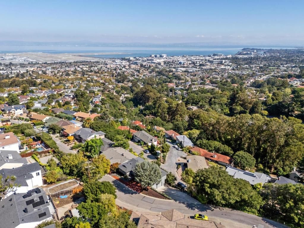 Photo of 1297 Vista Grande, Millbrae, CA 94030 (MLS # ML82025164)