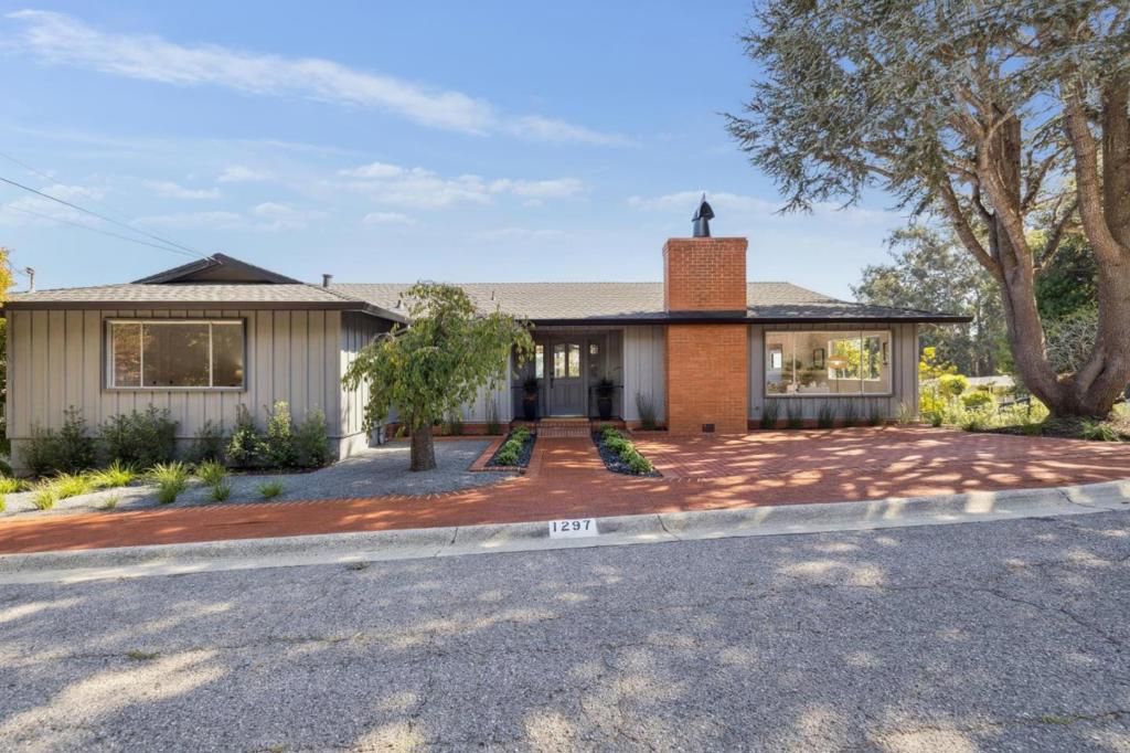 Photo of 1297 Vista Grande, Millbrae, CA 94030 (MLS # ML82025164)