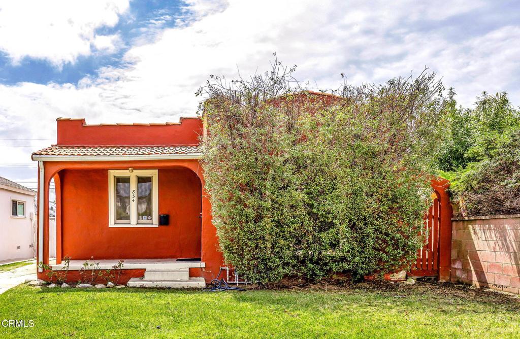 834 Commonwealth Avenue