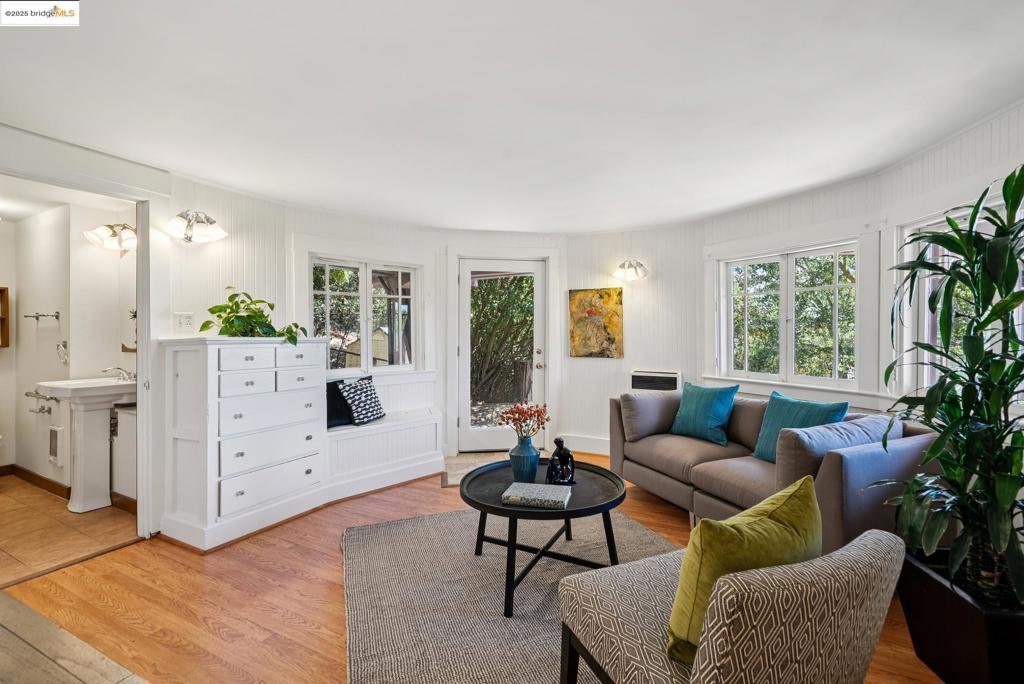 BERKELEY HILLS - Residential