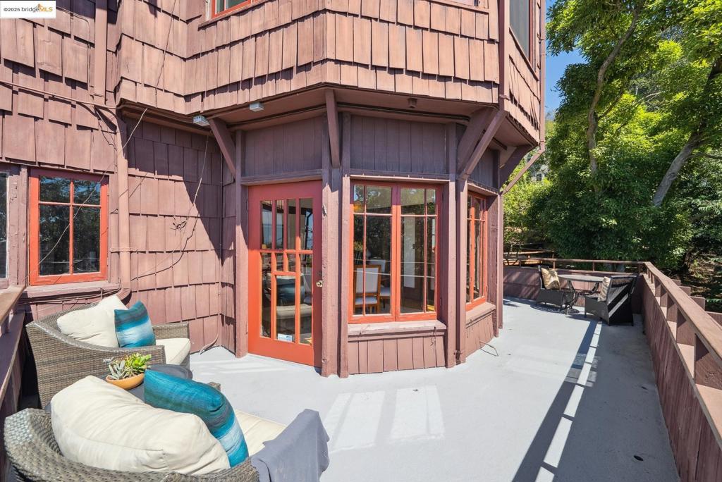 BERKELEY HILLS - Residential