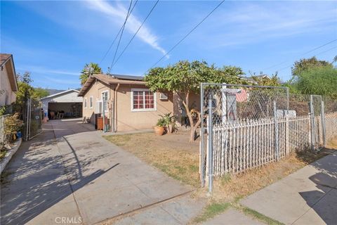 Photo of 994 W 15th St, San Bernardino, CA 92411 (MLS # HD25250033)
