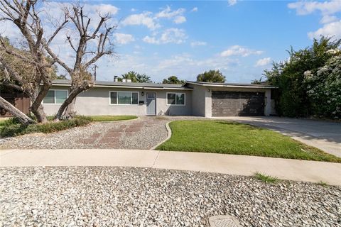 Photo of 1264 E 26th Street, San Bernardino, CA 92404 (MLS # DW25198679)