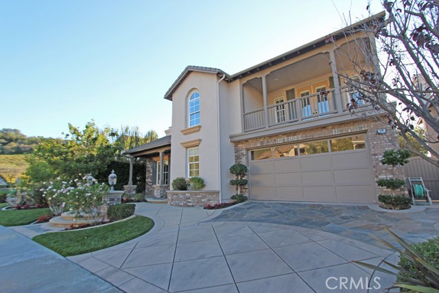 27 Running Brook Dr