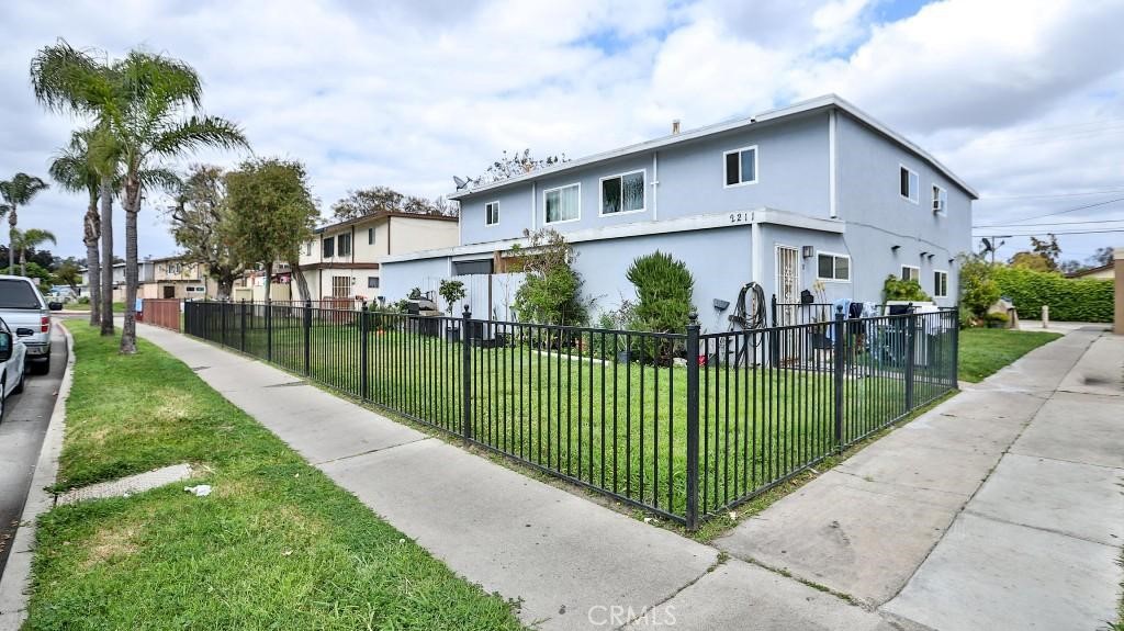 2211 S Fairview Street