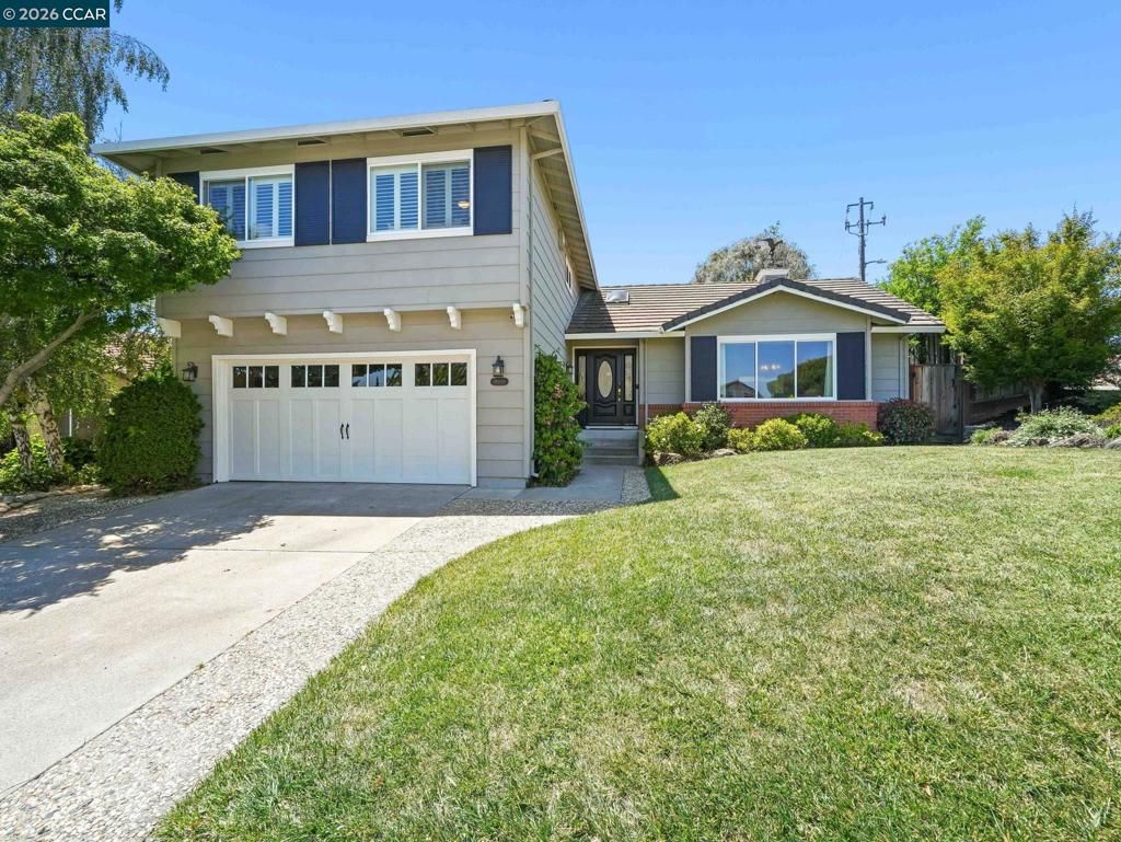 Photo of 19009 Helton St St, Castro Valley, CA 94546 (MLS # 41136883)