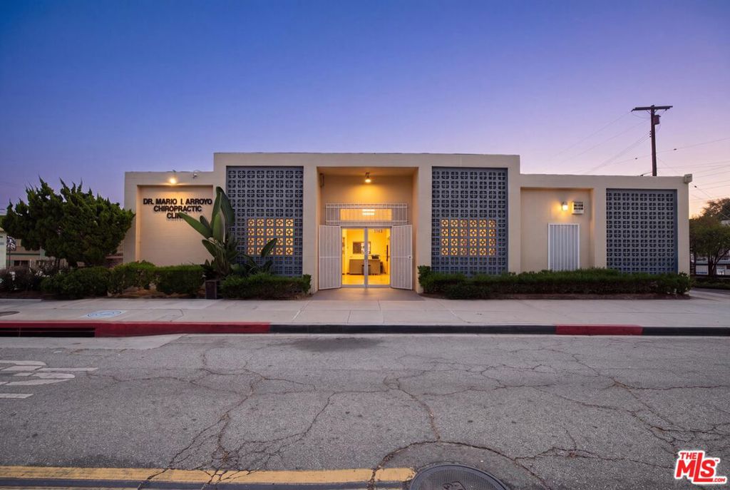 3480 Live Oak Street