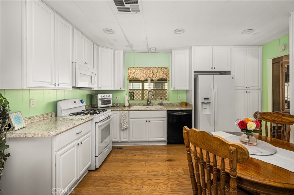 Groves Trailer Park (TG) - Residential