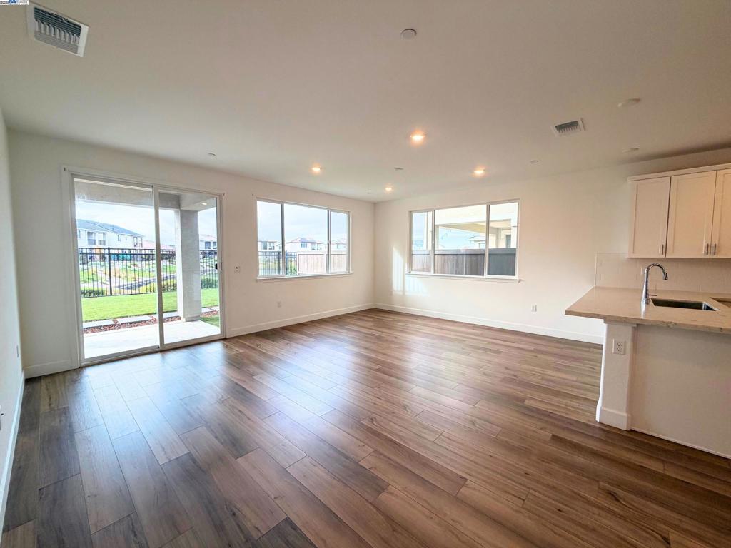 Not Listed - Residential