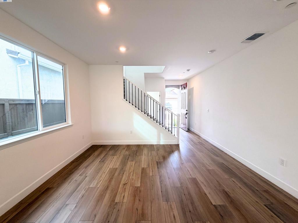 Not Listed - Residential