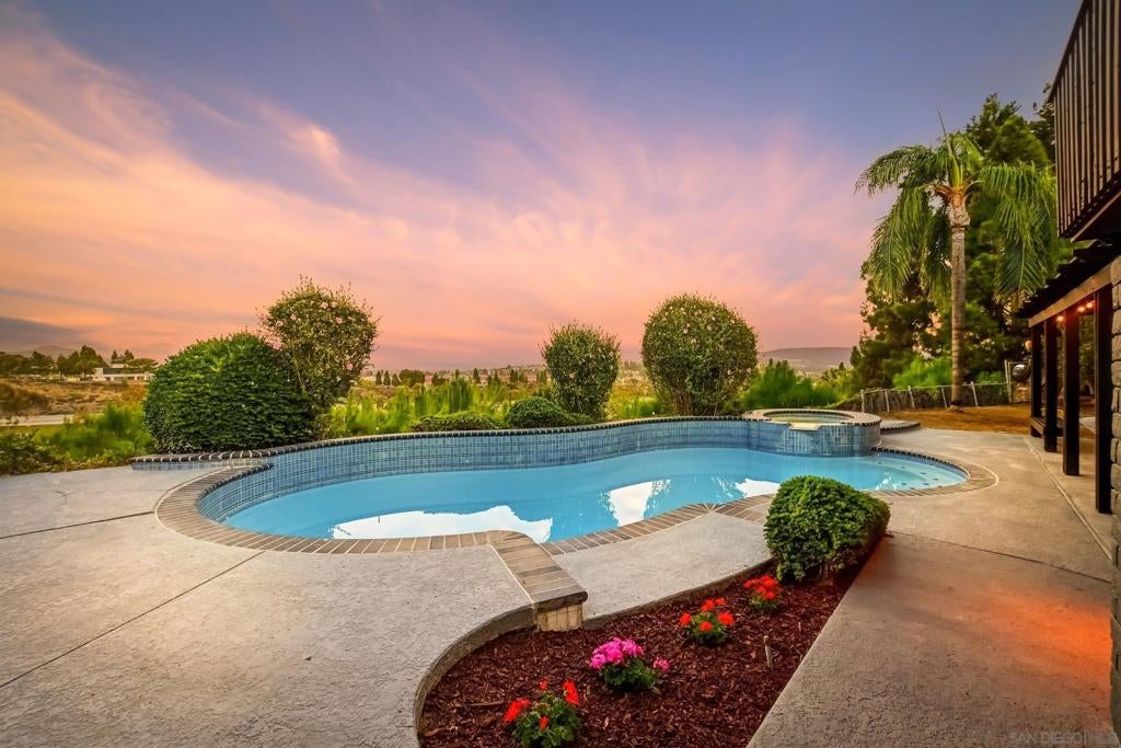 11198 Amalia Ct