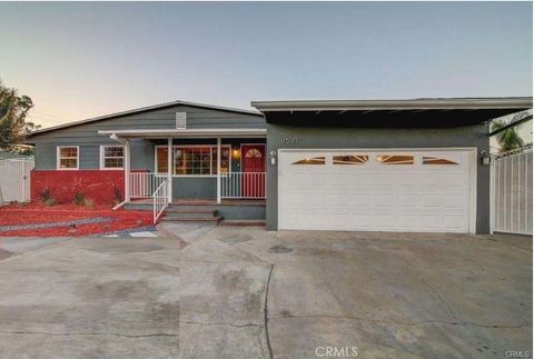 9521 Skylark Boulevard Garden Grove CA 92841