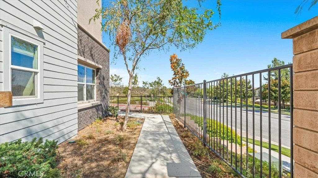 820 Highline Way, Upland CA 91784