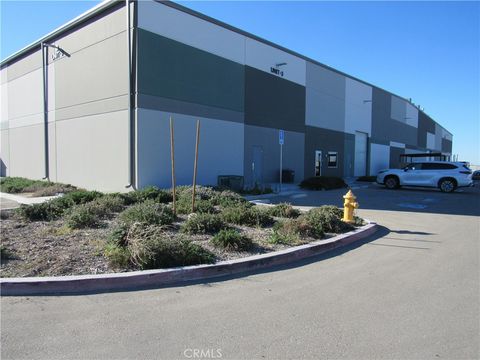 Photo of 9841 Bartlett Ave, Adelanto, CA 92301 (MLS # HD26069813)