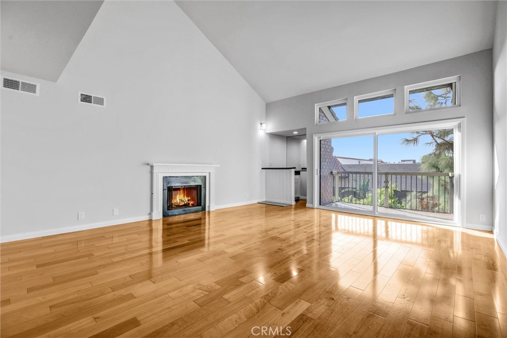 18324 Clark Street 315