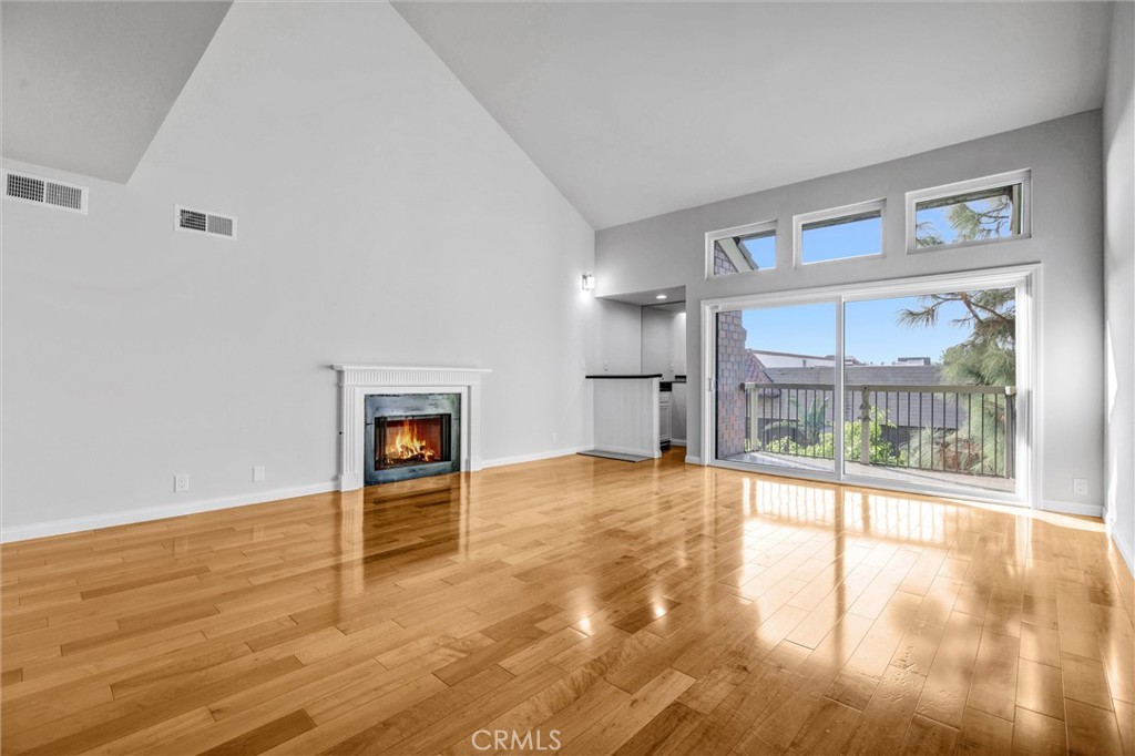 18324 Clark Street 315