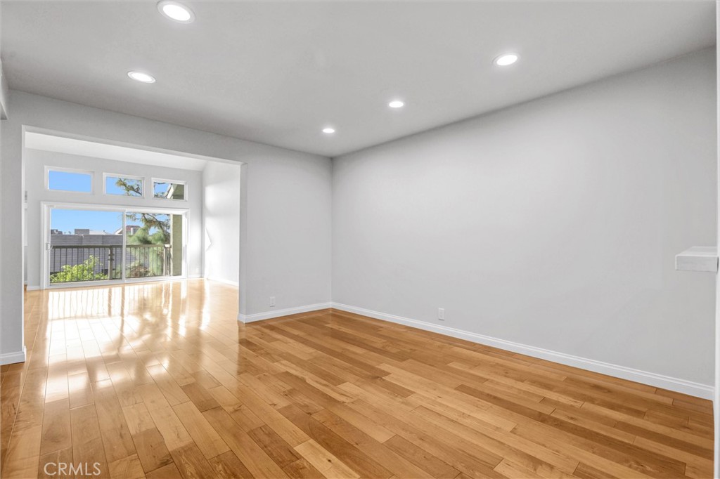 18324 Clark Street 315