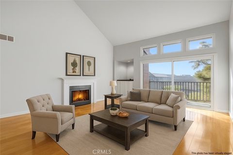 18324 Clark Street 315 Tarzana CA 91356