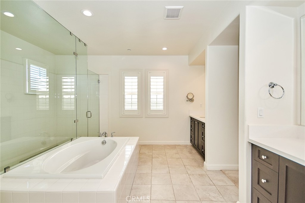 PARKVIEW (BKPKV) - Residential