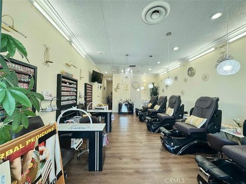 Los Alamitos CA 90720