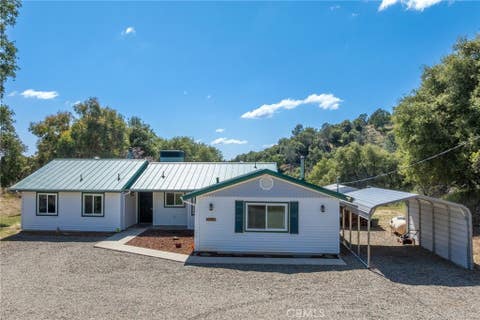 Photo of 3529 Hilltop Dr, Mariposa, CA 95338 (MLS # FR26022052)