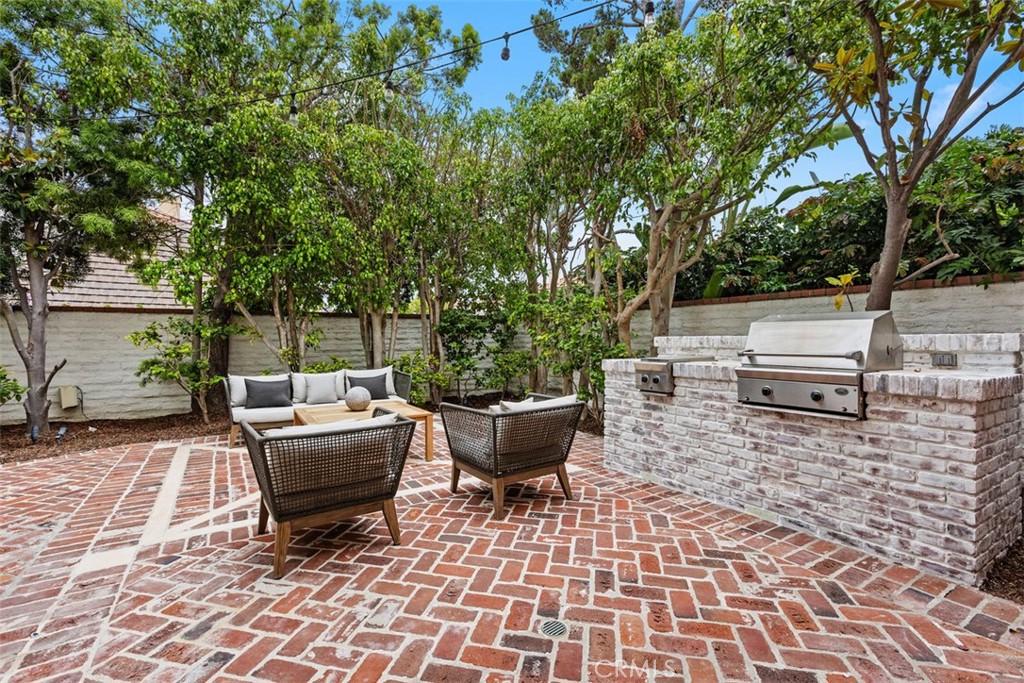 2 Belcourt, Newport Beach CA 92660 - Photo 8
