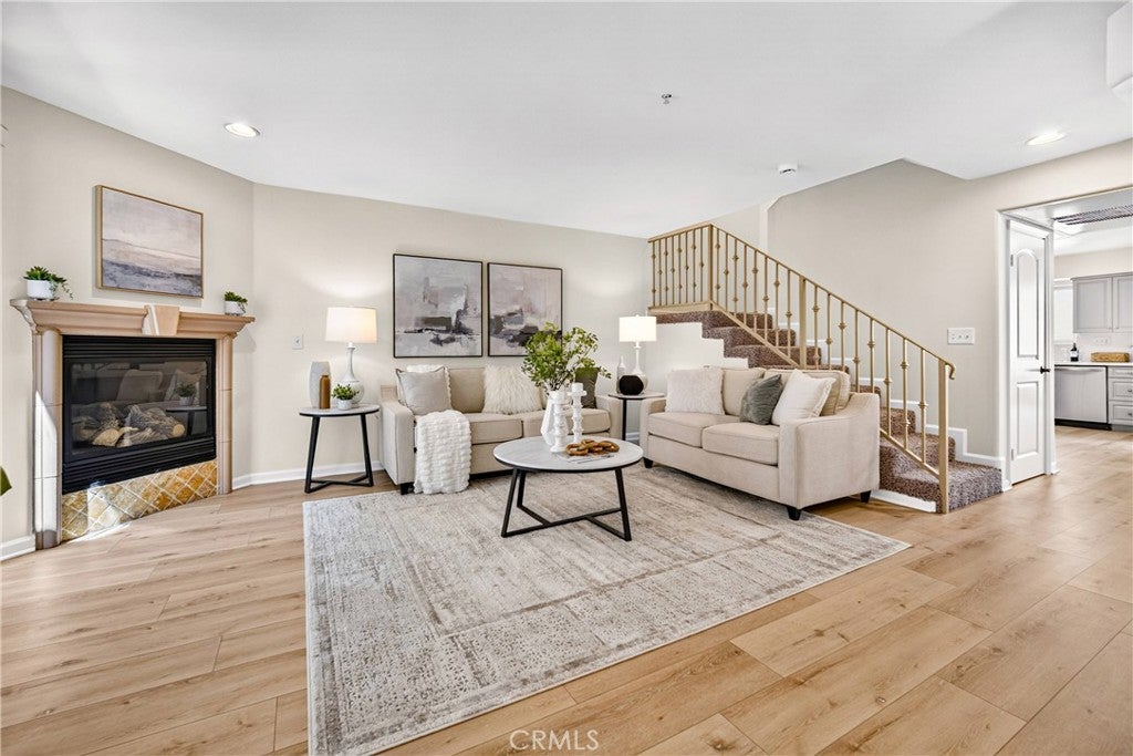 6446 Woodley Avenue 3